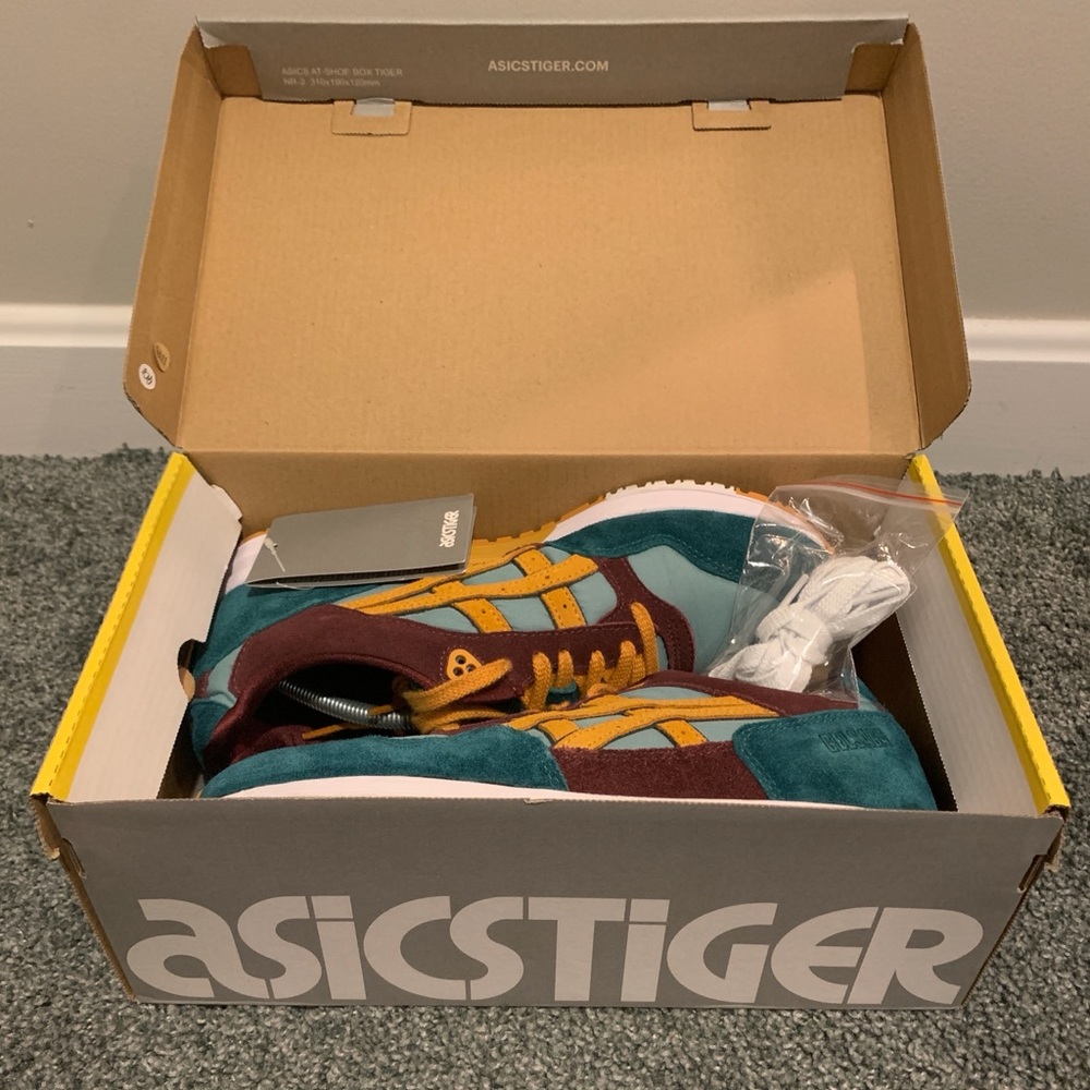 Asics GelSaga Sage/Everglade, US Men 8 - Picture 2 of 8